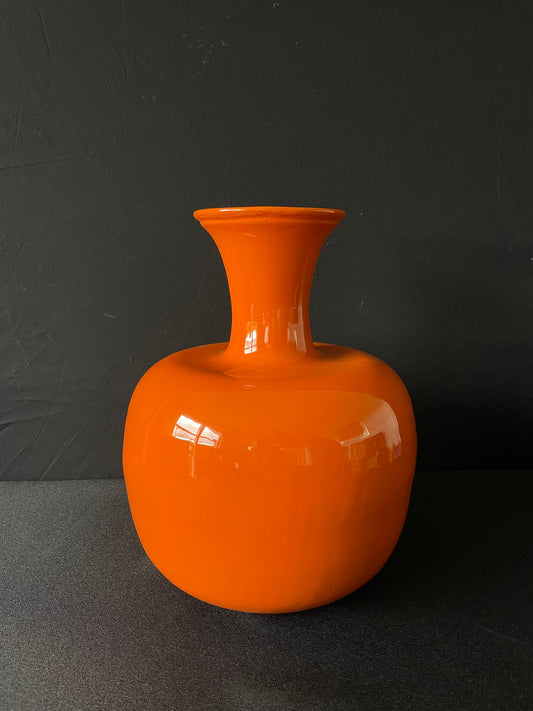 Oranje vaas - optioneel met zijden boeket van Colmore by Diga