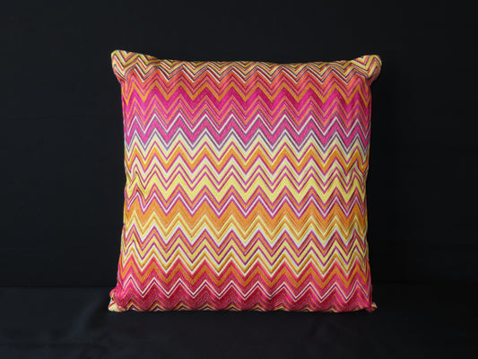 Colmore by Diga luxe glanskatoen sierkussen chevron multi 50x50 cm