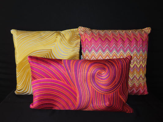 Colmore by Diga luxe glanskatoen sierkussen chevron multi 50x50 cm